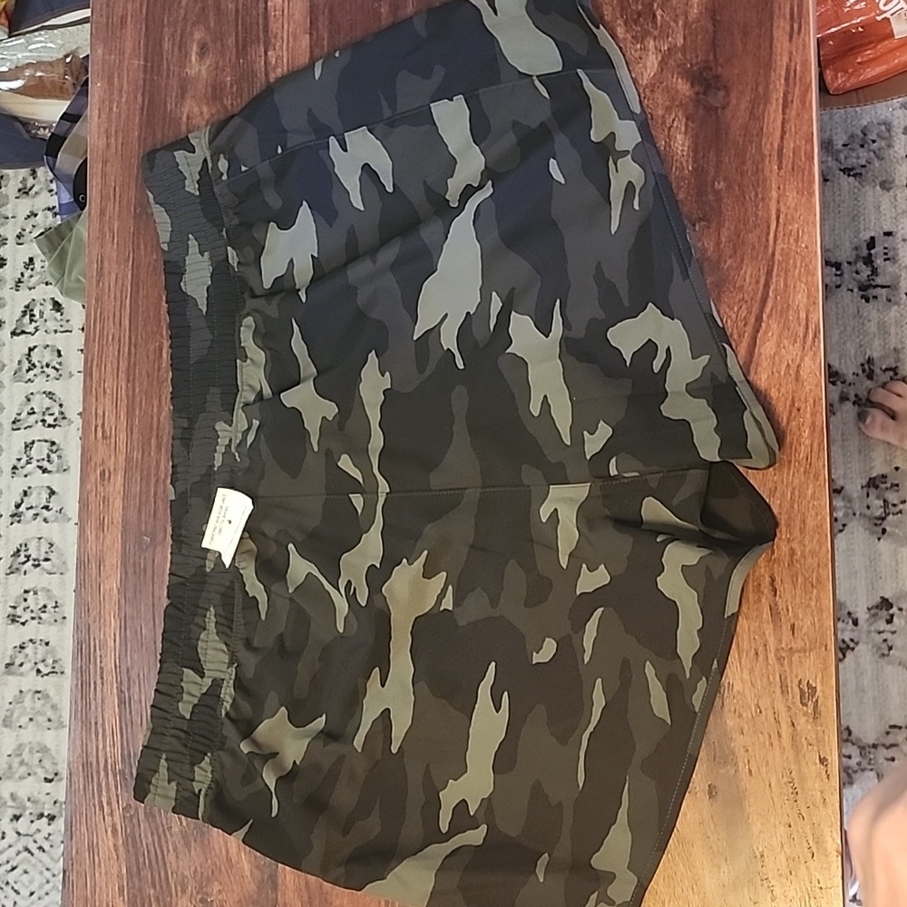 Marika Camo Running Shorts size XL - Picture 6 of 7
